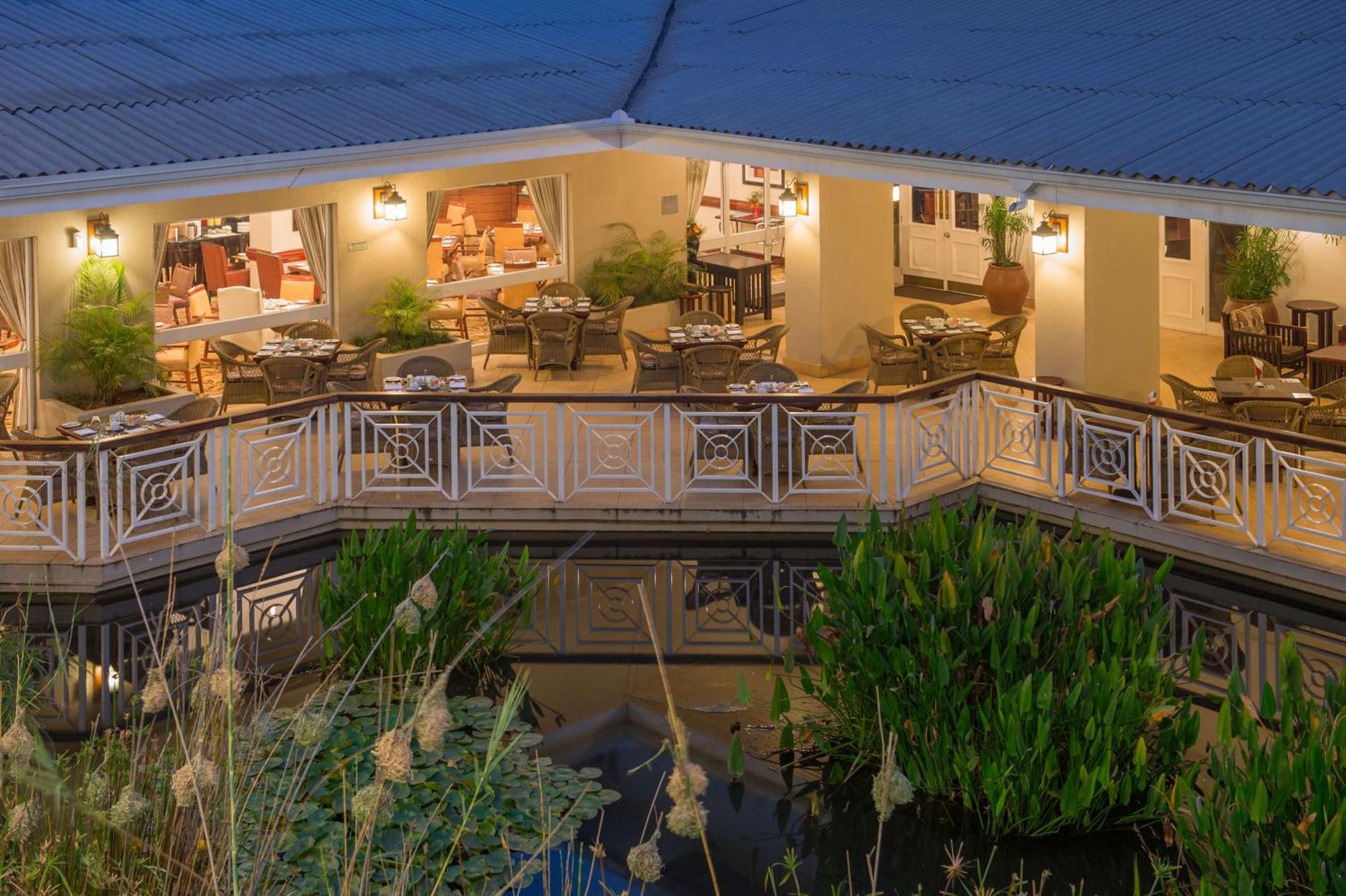 Southern Sun Ridgeway Lusaka Buitenkant foto