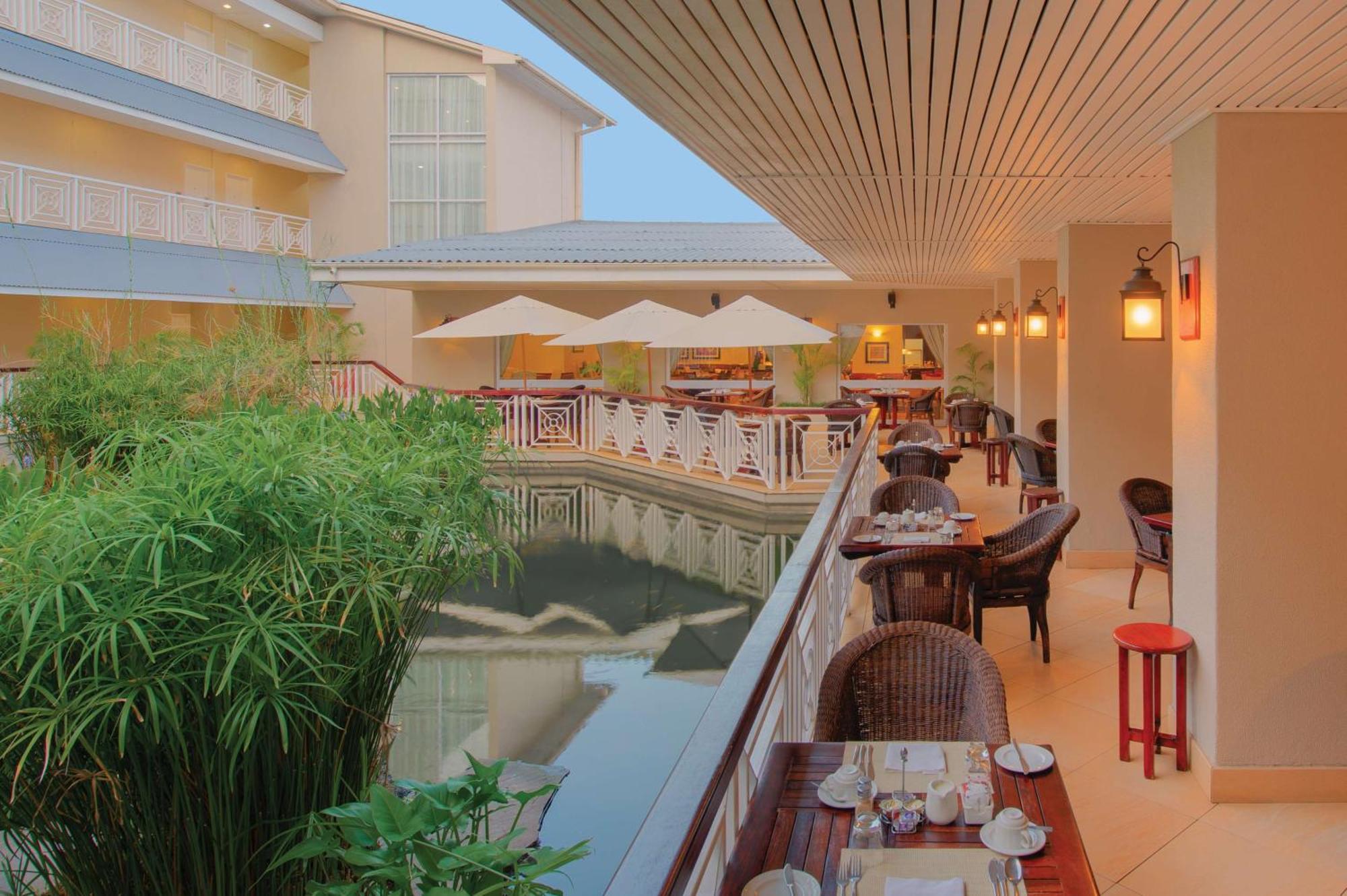 Southern Sun Ridgeway Lusaka Buitenkant foto