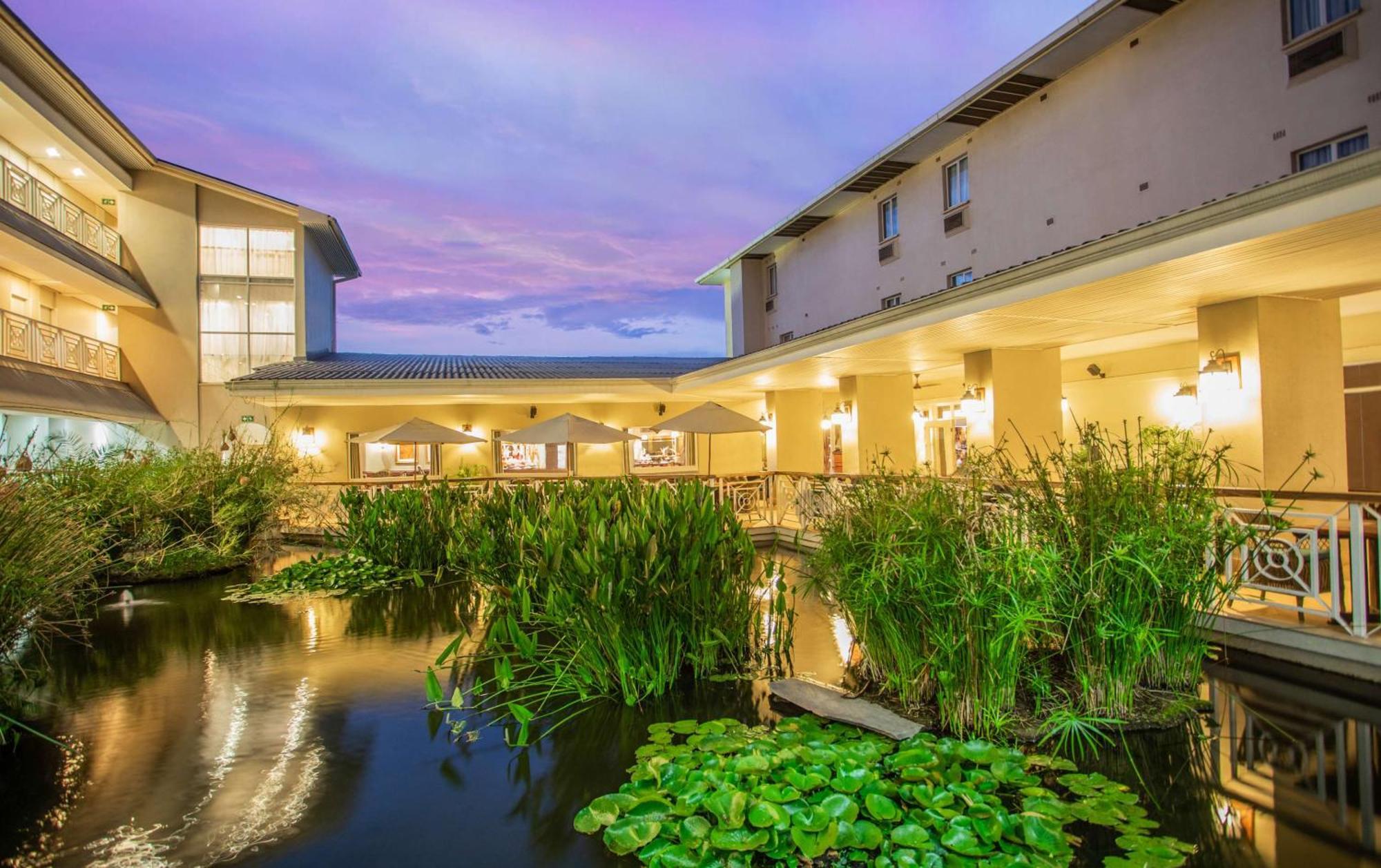 Southern Sun Ridgeway Lusaka Buitenkant foto